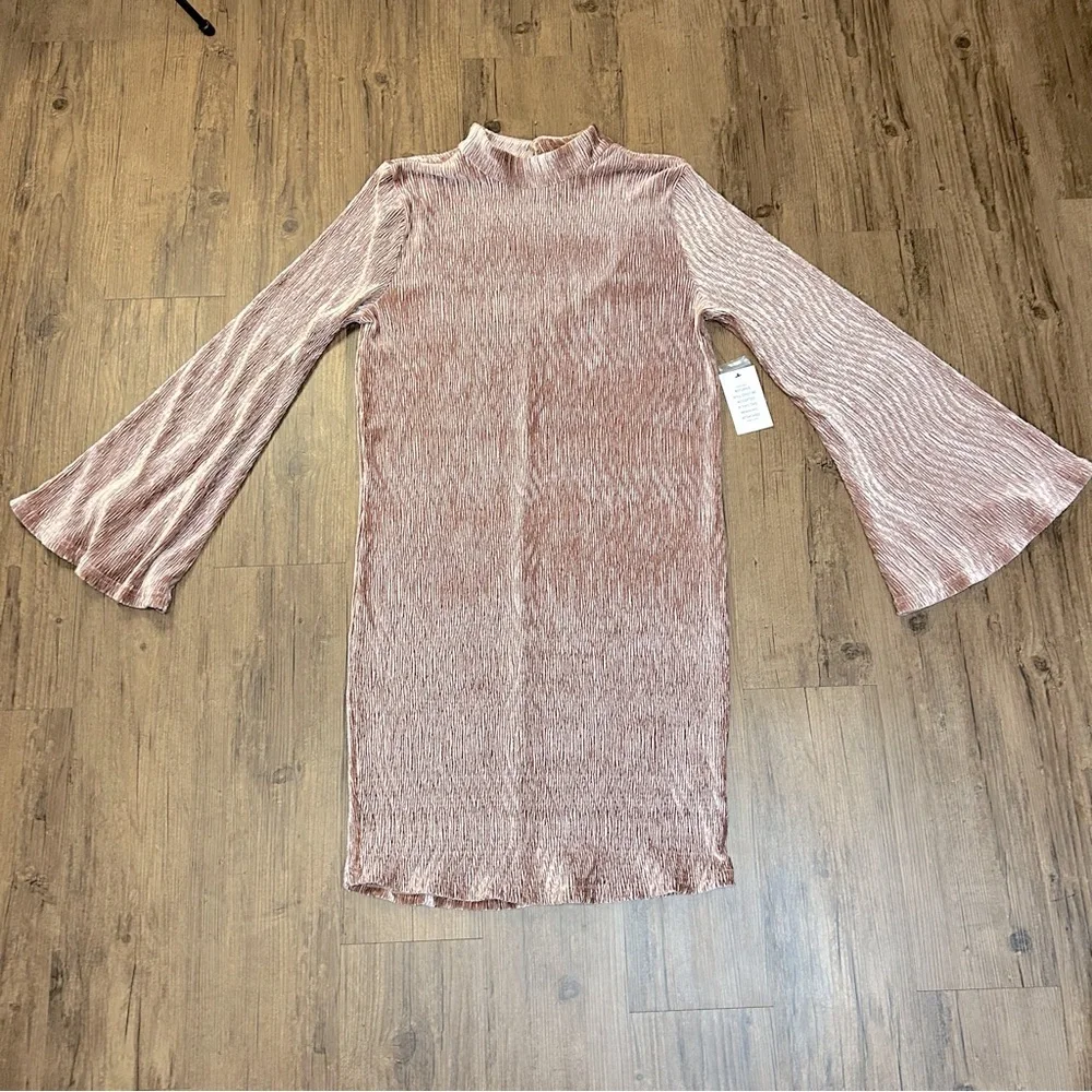 Eloquii Blush Velvet Textured Bell Flare Sleeve Mini Dress - Picture 4 of 13